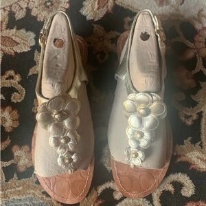 Coach Flat Gold Leather Women's Sandals Flower Straps